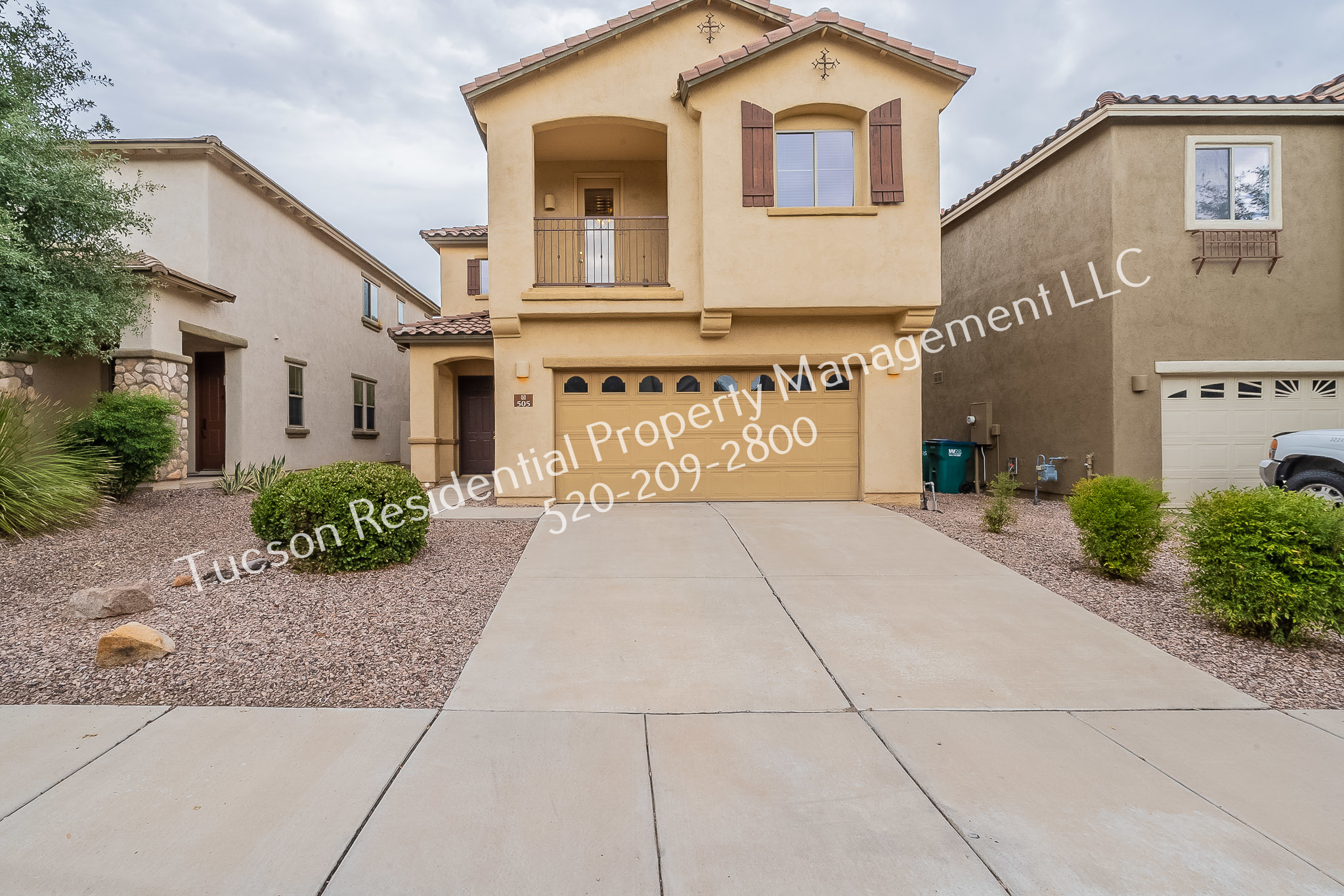 505 East Calle Amura
