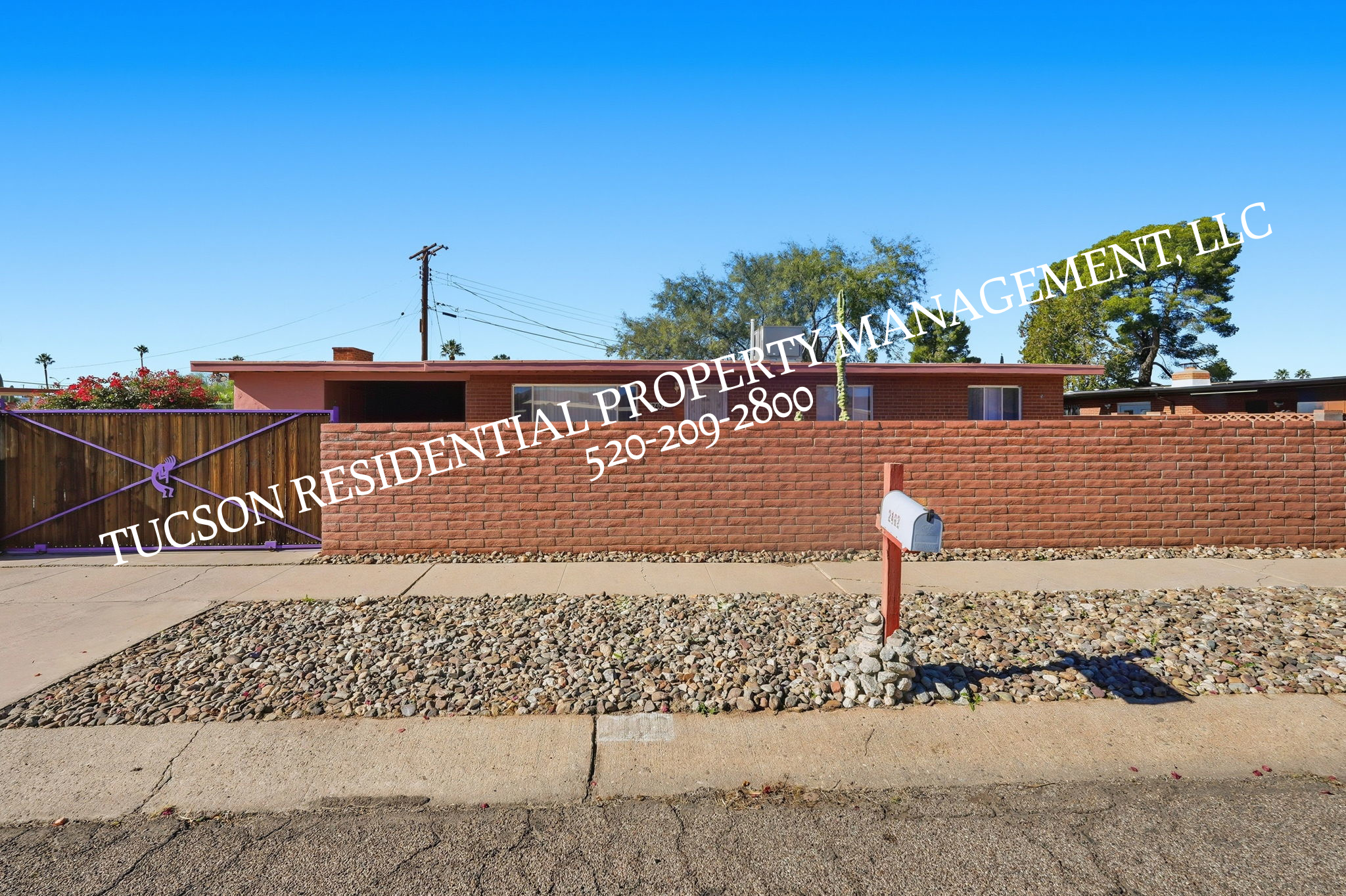 2402 South Calle Yucatan