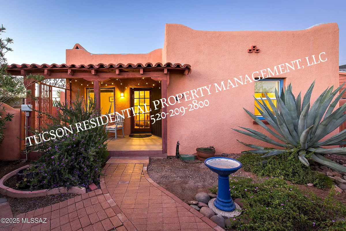 3275 East Pima Street - MAIN HOUSE